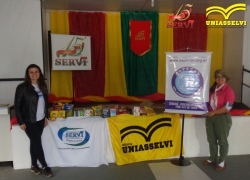 AAPECAN RECEBE ALIMENTOS DA SERVI - POLO UNIASSELVI